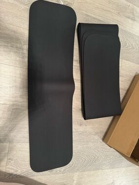 NWT Apriciti Non-Slip Stair Tread Step Mats - Black (Set of 7) 8 X 30"